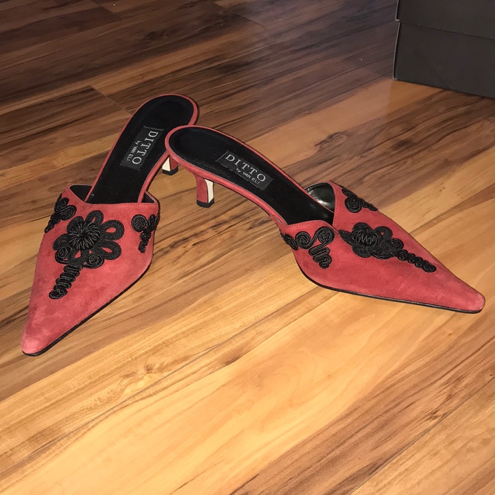 Red felt dress shoes
